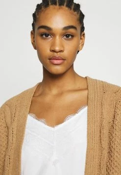 Hollister Co. MATTE CHENIILE CARDI - Strickjacke - Brown | Damen 10 Hollister Co. MATTE CHENIILE CARDI - Strickjacke - Brown | Damen -Hollister Co Verkäufe 2022 063e4afe42da4ce1bd48ab5532b71ab2