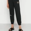 Hollister Co. CYBER DROP DAD JOGGER - Jogginghose - Black | Damen -Hollister Co Verkäufe 2022 07a32b06e25d4424b67877021bd34949