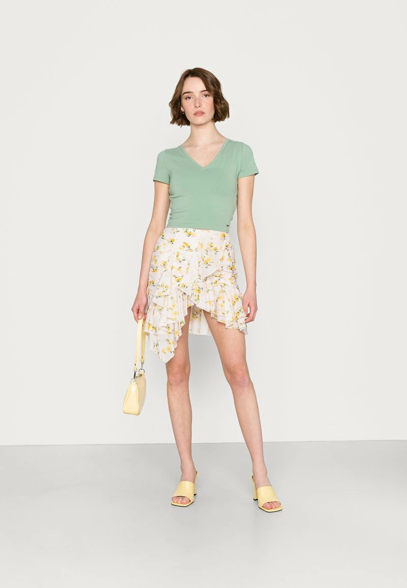 Hollister Co. BABY TEE 3 PACK - T-Shirt Basic - Bright White/placid Blue/green Bay | Damen 3 Hollister Co. BABY TEE 3 PACK - T-Shirt Basic - Bright White/placid Blue/green Bay | Damen