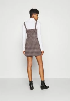 Hollister Co. CHAIN BARE STRUCT - Freizeitkleid - Red/black | Damen 9 Hollister Co. CHAIN BARE STRUCT - Freizeitkleid - Red/black | Damen -Hollister Co Verkäufe 2022 0e80a5be7bd84cf18196aa293a6200bd