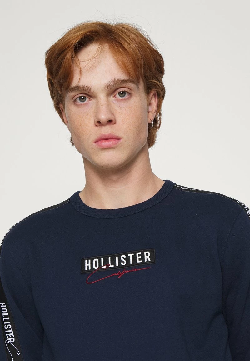 Hollister Co. TAPES TECH CREW - Sweatshirt - Navy | Herren 7 Hollister Co. TAPES TECH CREW - Sweatshirt - Navy | Herren – Bild 5