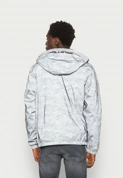 Hollister Co. LINED SPORT HOODIE - Leichte Jacke - Black | Herren -Hollister Co Verkäufe 2022 1483e15450ea412989211589cb6800cf