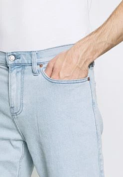 Hollister Co. CROP WIDE - Jeans Relaxed Fit - Clean Light Wash | Herren -Hollister Co Verkäufe 2022 18563d99d0344ee9ac231a4fc1863edf