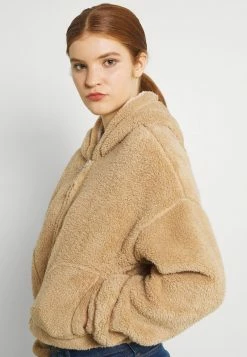Hollister Co. REVERSIBLE SHERPA - Fleecejacke - Tan | Damen -Hollister Co Verkäufe 2022 214cea1cb2354ee59590c0fd4149c967