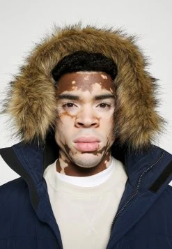 Hollister Co. EVERYDAY - Parka - Navy | Herren -Hollister Co Verkäufe 2022 2420070e8b9645188e6749619a90c941