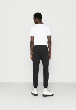 Hollister Co. JOGGER 2 Pack - Jogginghose - Black/grey | Herren 11 Hollister Co. JOGGER 2 Pack - Jogginghose - Black/grey | Herren -Hollister Co Verkäufe 2022 279a724768e64d48b4c5a22d2000ad9b