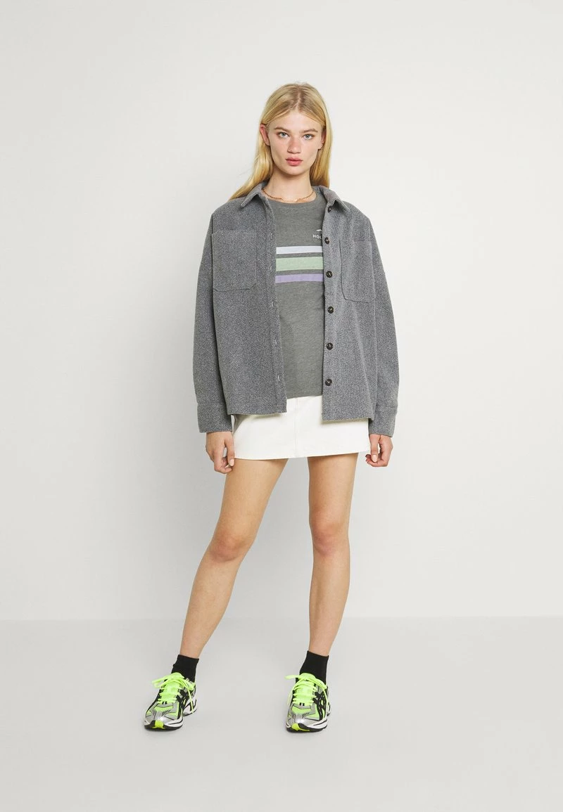 Hollister Co. TEE - T-Shirt Print - Grey | Damen 4 Hollister Co. TEE - T-Shirt Print - Grey | Damen – Bild 2