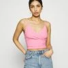 Hollister Co. WRAP CAMI TRIFECTA - Top - Neon Pink | Damen -Hollister Co Verkäufe 2022 2a7dc630d16948a59d3dbf1dd8fd0c55
