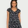Hollister Co. TIERED SHORT DRESS - Freizeitkleid - Black/white Floral | Damen -Hollister Co Verkäufe 2022 2cfa7644e48c4bea9b6c9d25986a0169