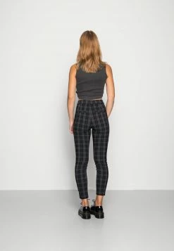 Hollister Co. HOL PLAID SUPERSKINNY - Stoffhose - Green | Damen -Hollister Co Verkäufe 2022 2e6ed6c247044209829d836fbd618125