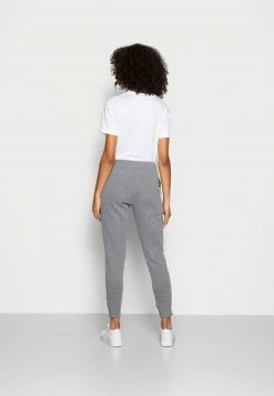 Hollister Co. CHAIN LOGO JOGGER - Jogginghose - Grey | Damen -Hollister Co Verkäufe 2022 30f2b155c48a430295bae94561ab4ae9