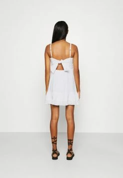 Hollister Co. BARE SHORT DRESS SHIFFLEY - Freizeitkleid - White Eyelet | Damen 10 Hollister Co. BARE SHORT DRESS SHIFFLEY - Freizeitkleid - White Eyelet | Damen -Hollister Co Verkäufe 2022 34478e06c0bf46bb9671794d33900051