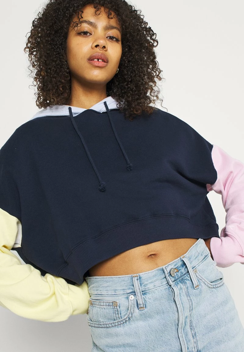 Hollister Co. COLORBLOCKED CROPPED - Sweatshirt - Navy | Damen 6 Hollister Co. COLORBLOCKED CROPPED - Sweatshirt - Navy | Damen – Bild 4