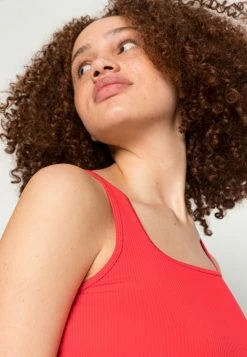 Hollister Co. BARE SEAMLESS SQUARE NECK TANK - Top - Lollipop | Damen -Hollister Co Verkäufe 2022 3a7680e244f747faad491bdf6bd49dfc