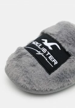 Hollister Co. SLIPPER - Hausschuh - Grey | Herren 13 Hollister Co. SLIPPER - Hausschuh - Grey | Herren -Hollister Co Verkäufe 2022 3e0ed05b3bda41beb903d0d87d74f99a
