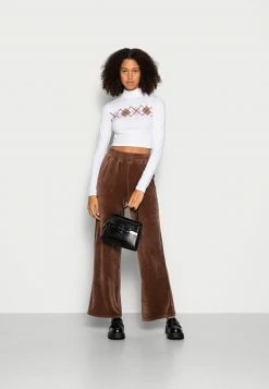 Hollister Co. CROP MOCK - Langarmshirt - White With Argle | Damen -Hollister Co Verkäufe 2022 3f127a461d97423b8bf3e69f582d7b51