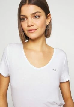Hollister Co. EASY BASIC 3 PACK - T-Shirt Basic - White/grey/navy | Damen 16 Hollister Co. EASY BASIC 3 PACK - T-Shirt Basic - White/grey/navy | Damen -Hollister Co Verkäufe 2022 43beb4d0bcac46f1a997f985af7f71e6