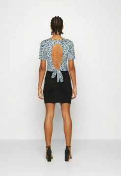 Hollister Co. VNECK - Bluse - White Ground Marina Floral | Damen -Hollister Co Verkäufe 2022 470bfda7c25e455293a7d8ddfbcffcee