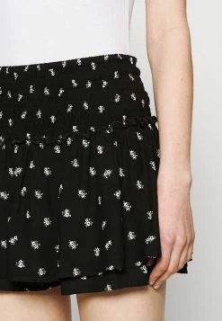 Hollister Co. FLIRTY SMOCKED SET SKORT - Minirock - Black Floral | Damen -Hollister Co Verkäufe 2022 4a2e185f8420466b9748772c5c98f756