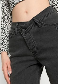 Hollister Co. Jeans Shorts - Black | Damen 11 Hollister Co. Jeans Shorts - Black | Damen -Hollister Co Verkäufe 2022 4ac1b4a2eb6940b4aa7c4826de1caf59