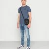Hollister Co. CREW EXPLODED ICON 5 PACK - T-Shirt Basic - Exploded Icon | Herren -Hollister Co Verkäufe 2022 4bfb02fbcab34f1d99d32e2809de8d05