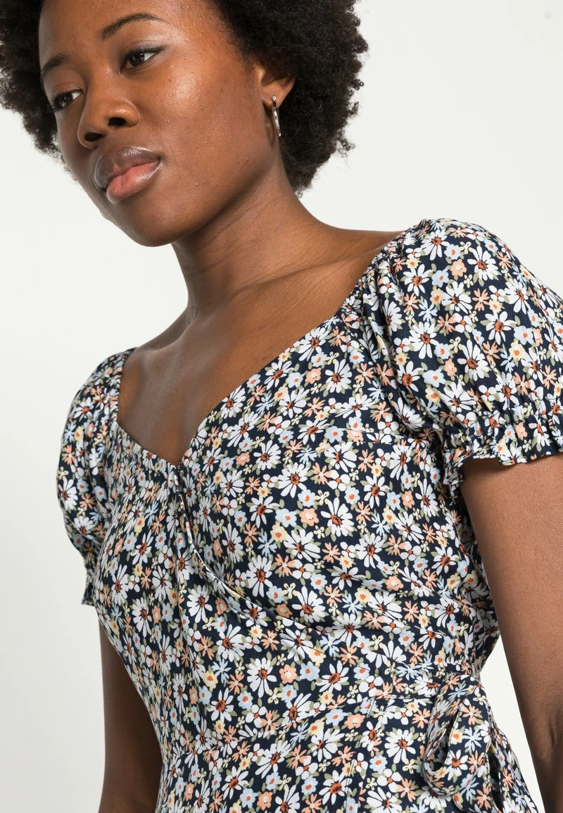 Hollister Co. BEST IS BACK WOVEN WRAP DRESS - Freizeitkleid - Black | Damen 7 Hollister Co. BEST IS BACK WOVEN WRAP DRESS - Freizeitkleid - Black | Damen – Bild 5