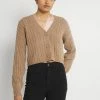 Hollister Co. EASY CROP CARDI - Strickjacke - Light Brown | Damen
