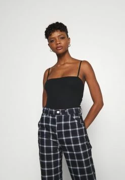 Hollister Co. STRAIGHT ACROSS 3 PACK - Top - White/red/black | Damen -Hollister Co Verkäufe 2022 5a3841314cc6470eb1a18698a65be532