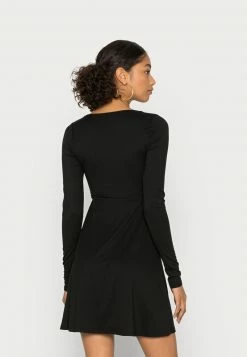 Hollister Co. CUTOUT CINCH FRONT DRESS - Jerseykleid - Black | Damen -Hollister Co Verkäufe 2022 5cbf92270d4f48a29be9e5735982f5cd