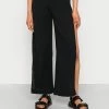 Hollister Co. PULL ON WIDE LEG PANT - Stoffhose - Black | Damen -Hollister Co Verkäufe 2022 66e40d0cc76842c7b7adfb81c903010f