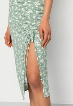 Hollister Co. BEST IS BACK - Freizeitkleid - Green Floral | Damen -Hollister Co Verkäufe 2022 78527f65333146e0b622e419f2e43c06