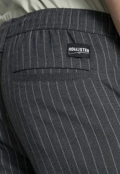 Hollister Co. DRAPEY BELTED CROP - Chino - Grey | Herren -Hollister Co Verkäufe 2022 7a164ca83bf54733a0a67bd7b53bc05c