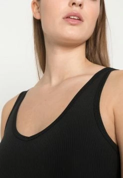 Hollister Co. BARE SEAMLESS V TANK - Top - Casual Black | Damen 11 Hollister Co. BARE SEAMLESS V TANK - Top - Casual Black | Damen -Hollister Co Verkäufe 2022 8d6710ac59344779b6427d648a9c019f