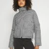 Hollister Co. FASHION PUFFER - Winterjacke - Black/white | Damen -Hollister Co Verkäufe 2022 96108978fa9742338a72a4879b9cbd17
