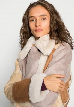 Hollister Co. PATCHWORK LONG SHEARLING COAT - Wintermantel - Tan | Damen -Hollister Co Verkäufe 2022 9e059c7c95984d96892f56c0c12cc5fe