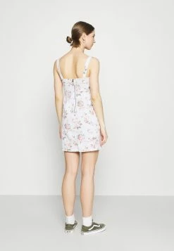 Hollister Co. BARE STRUCTURED - Jeanskleid - White | Damen 12 Hollister Co. BARE STRUCTURED - Jeanskleid - White | Damen -Hollister Co Verkäufe 2022 ada6d2eec3a744d5a772bc8b139755b5