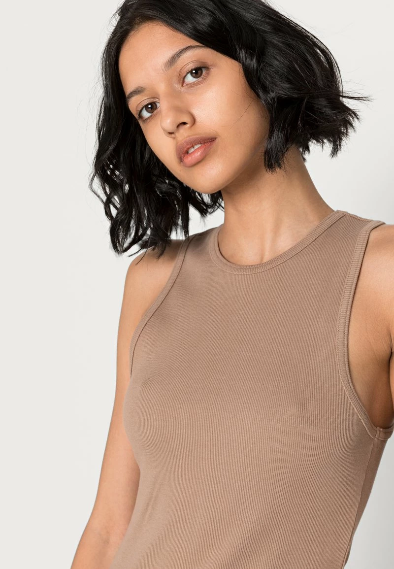 Hollister Co. HIGH NECK EXPOSED SEAM SHORT DRESS - Strickkleid - Brown Solid | Damen 7 Hollister Co. HIGH NECK EXPOSED SEAM SHORT DRESS - Strickkleid - Brown Solid | Damen – Bild 5