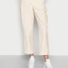 Hollister Co. CURVY STRAIGHT PANT - Stoffhose - Cream Cord | Damen 1 Hollister Co. CURVY STRAIGHT PANT - Stoffhose - Cream Cord | Damen -Hollister Co Verkäufe 2022 b5ddacb6651e492bb5a25dd2ee635ba9