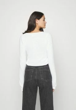 Hollister Co. COZY EYELASH MULTIWAY WRAP 2 PACK - Strickpullover - White/black | Damen -Hollister Co Verkäufe 2022 c51230cbbc4e4815a93aa2d2d495b10e