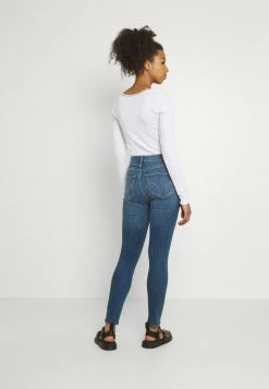 Hollister Co. CURVY MED SHRED - Jeans Skinny Fit - Blue | Damen -Hollister Co Verkäufe 2022 c5aa0fce0d5140e3a712ba777b4934a7