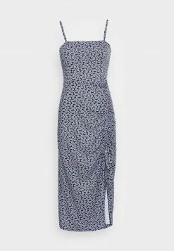Hollister Co. BEST IS BACK CINCH - Freizeitkleid - Navy Ditsy | Damen -Hollister Co Verkäufe 2022 c6ac7bae150744f1b05c6e4f1572ff34