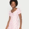 Hollister Co. BEST IS BACK WOVEN WRAP DRESS - Freizeitkleid - Pink | Damen -Hollister Co Verkäufe 2022 cd210f69dae04403819f4ac704009484