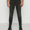 Hollister Co. CROP - Jeans Tapered Fit - Clean Washed Black | Herren