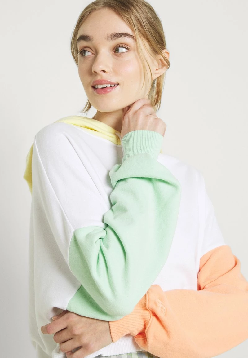 Hollister Co. COLORBLOCKED CROPPED - Sweatshirt - White | Damen 6 Hollister Co. COLORBLOCKED CROPPED - Sweatshirt - White | Damen – Bild 4
