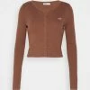 Hollister Co. ICON CROP CARDIGAN SOLIDS - Strickjacke - Sequoia Brown | Damen -Hollister Co Verkäufe 2022 dd25d568613c4d88810d8ec587d6d2c6