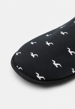 Hollister Co. CORE SLIPPER - Hausschuh - Black | Herren 12 Hollister Co. CORE SLIPPER - Hausschuh - Black | Herren -Hollister Co Verkäufe 2022 de30ac7f192044a997dd23fbc8928aae