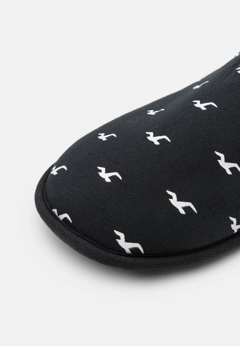 Hollister Co. CORE SLIPPER - Hausschuh - Black | Herren 7 Hollister Co. CORE SLIPPER - Hausschuh - Black | Herren – Bild 6