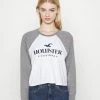 Hollister Co. PRINT - Langarmshirt - Grey | Damen -Hollister Co Verkäufe 2022 e03ee710547d448f9d79033fbc6f74d5