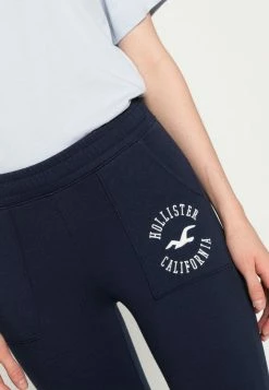 Hollister Co. LOGO FLEGGING - Jogginghose - Navy | Damen -Hollister Co Verkäufe 2022 e51de533360e4e82b0bcdd4e565fbd96