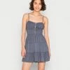 Hollister Co. BARE VOLUME DRESS PRETTY - Freizeitkleid - Pretty Navy Texture | Damen -Hollister Co Verkäufe 2022 eb75700ae3154a3da2a986745eb935e1